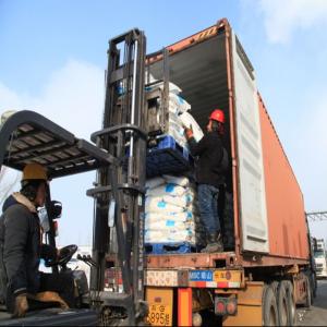 Κίνα κατασκευαστής Νιφάδες / Μαργαριτάρια / Στερεό 99% (υδροξείδιο του νατρίου, NaOH) καυστική σόδα