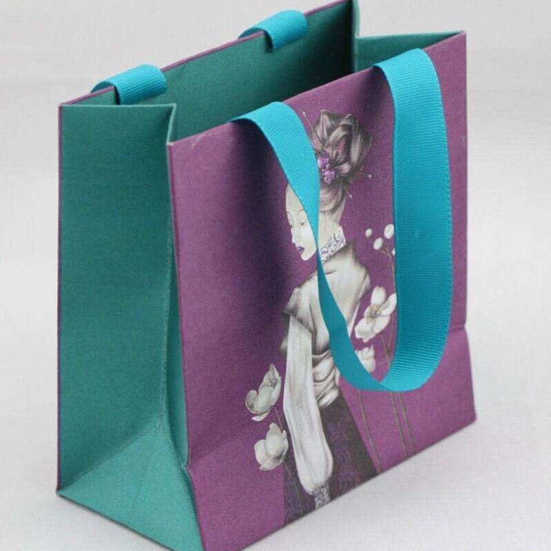 τσάντα δώρου φορητού χαρτιού με λαβή κορδέλα