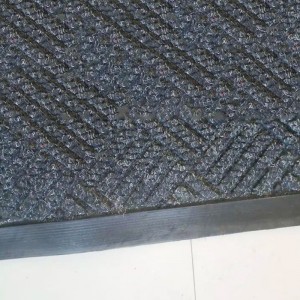 Ελαστικό σύνθετο χαλί