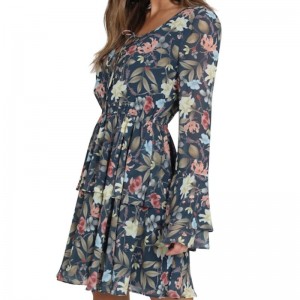 Κούμπωμα γυναικείου μίνι φόρεμα για γυναίκες