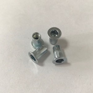 πριτσίνια καρφωμένο επίπεδο κεφάλι