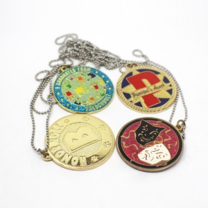 P004 μενταγιόν