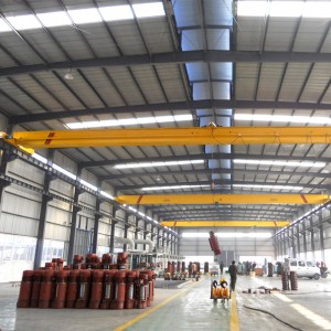 Χωριό γερανός χαμηλής κεκλιμένης επιφάνειας μονής δοκού