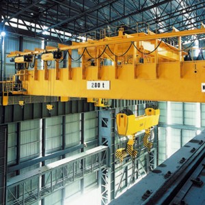 Μονωτικό υπερυψωμένο γερανό