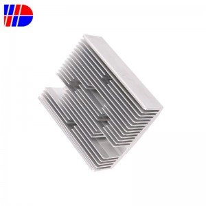 Προσαρμοσμένη μηχανή τρακτέρ / αυτόματου κινητήρα CNC μηχανή στρέψης