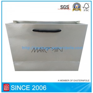 Πολυτελής χειροποίητη τσάντα για ρούχα