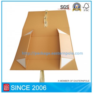 Προσαρμοσμένο πτυσσόμενο κιβώτιο με κορδέλα