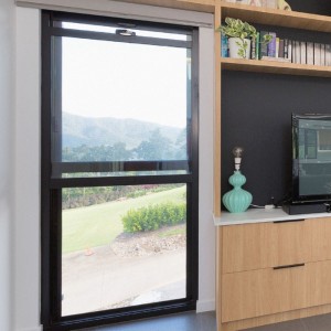 DOUBLE HUNG WINDOWS UPVC & Αλουμίνιο