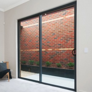 Συρόμενη πόρτα αλουμινίου & UPVC