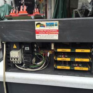 μεταχειρισμένο μηχάνημα παπουτσιών Ιταλία COMELZ SS20 μεταχειρισμένο δερμάτινο μηχάνημα