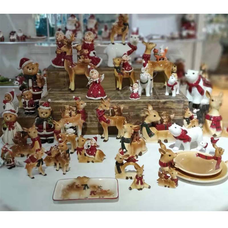 Ευρύ φάσμα κεραμικών Χειροποίητα ζωγραφισμένα κομμάτια διακόσμησης Χριστουγέννων