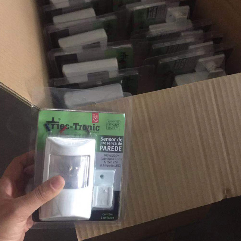 P20 Διακόπτης αισθητήρα PIR σε τοίχο, έως 12M (40ft), 1200W