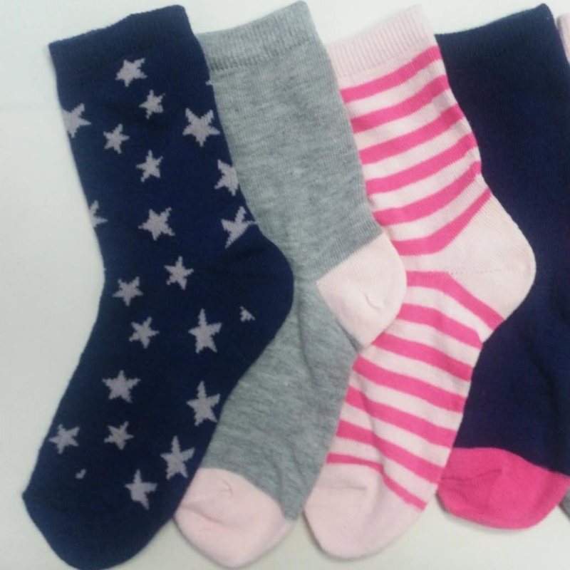 προσαρμοσμένη κάλτσα