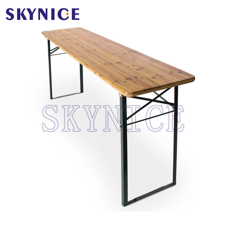 Εξωτερική υπαίθρια μπυραρία με 1 τραπέζι και 2 πάγκους