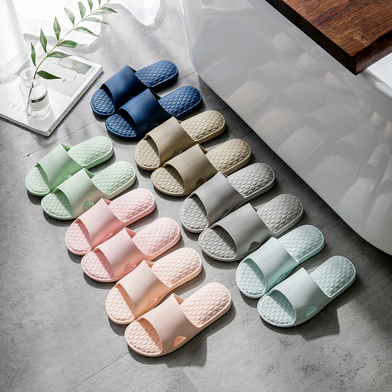 Παντόφλες μπάνιου