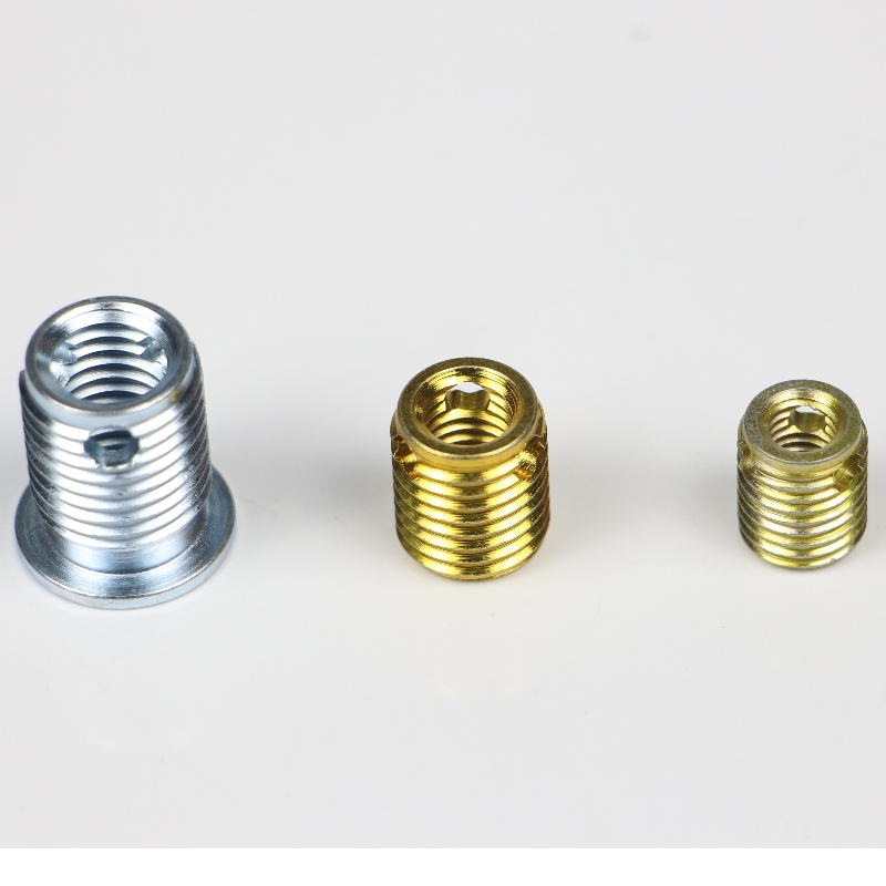 308 000 120.500 308 M12 * 1.75 * 16 * 1.75 * 22L αυτοκόλλητα ένθετα με τρύπες χωρίς φτερά 500K αποθέματος