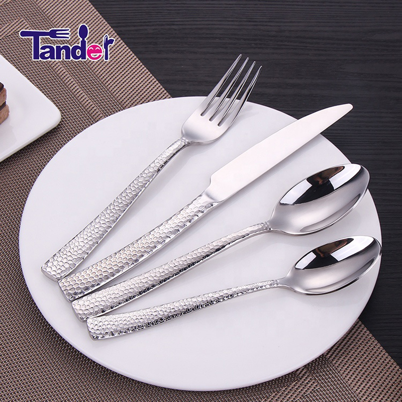 Είδη μαχαιροπήρουνα από καθρεφτάκι ασημί μοναδικού τύπου οικολογικά φιλικά προς το περιβάλλον, από ανοξείδωτο χάλυβα