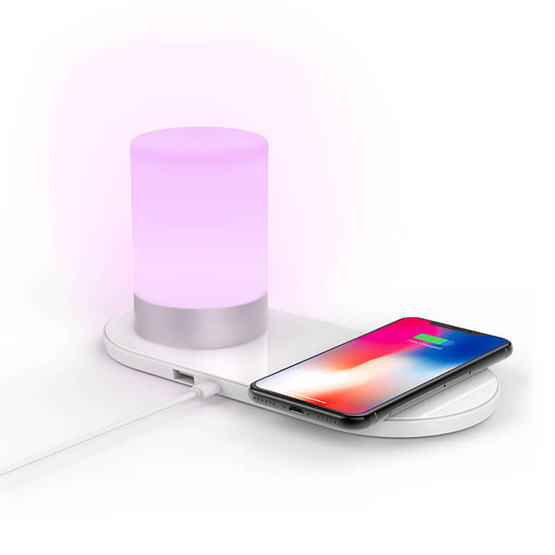 Λάμπα RGB με ασύρματο φορτιστικό σταθμό (για iPhone ή ανδροειδές τηλέφωνο)