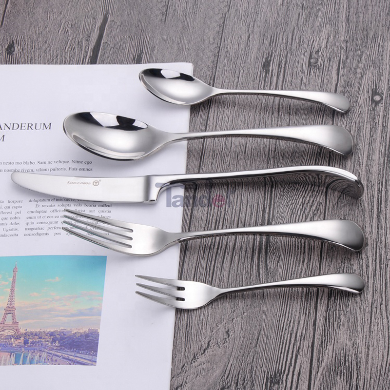 Καμπυλωμένη σχεδίαση Stainless Steel Kitchen Restaurant Party Tableware Cutlery 24PCS Set