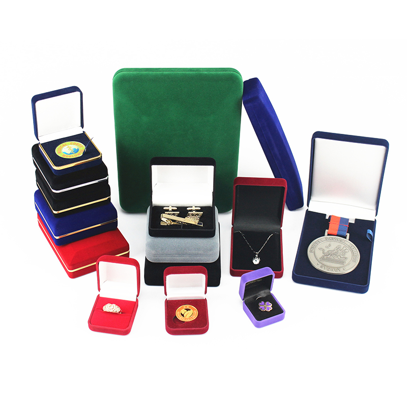 Κουτί κοσμημάτων από βελούδινο κουτί