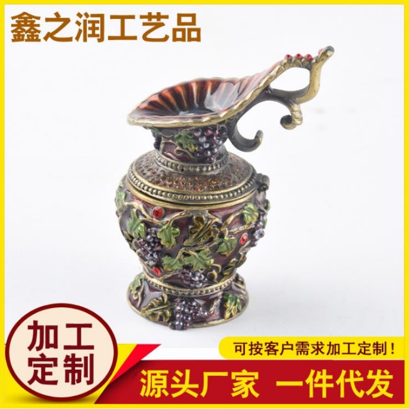 Εργοστάσιο Πηγή: European retro gold decing box dox metal κοσμηματοθήκη