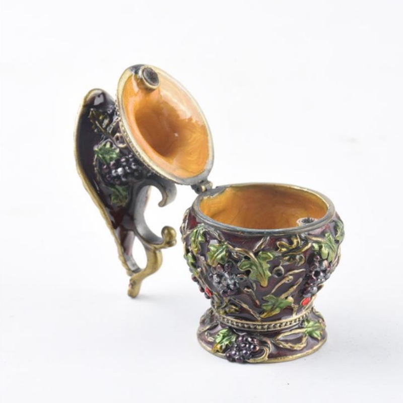 Εργοστάσιο Πηγή: European retro gold decing box dox metal κοσμηματοθήκη