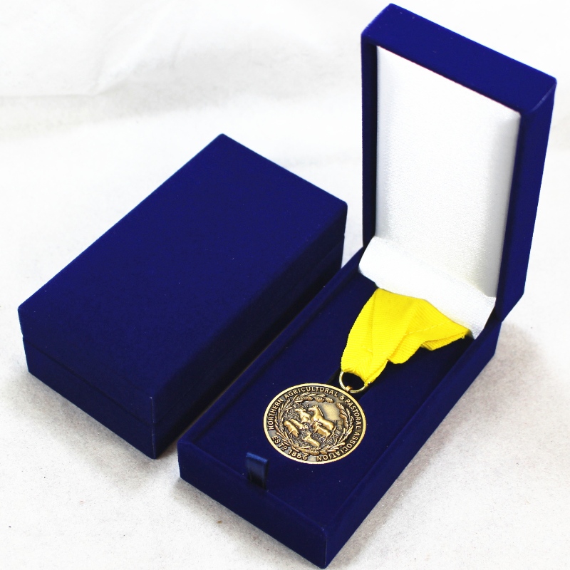 Στοιχείο V-10 ορθογώνιο Δερμάτινο κουτί Χαρτί για μετάλλιο και σήμα 40 * 80 mm, κ.λπ. mm. 60 * 111 * 38, βάρη περίπου 82g