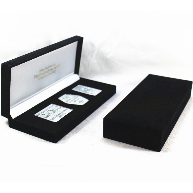 Αντικείμενο V-13 ορθογώνιο φανελένιο κουτί για 180*60 mm πολλαπλά κέρματα, σήματα, μετάλλια κ.λπ. υλικόπροϊόντα.mmΌχι.202*85*36, βάρος περίπο...