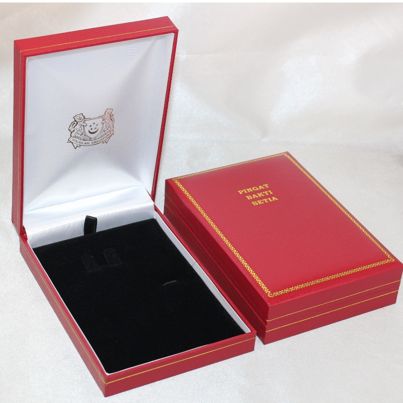 Στοιχείο V-15S ορθογώνιο Δερματίνη Χαρτί κουτί για μετάλλιο 75 * 120 mm, κέρμα και σήμα, κλπ. Mm. 97 * 143 * 34, βάρη περίπου 170g