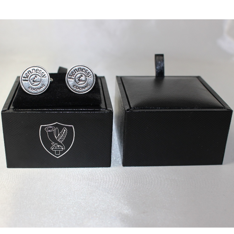 Αντικείμενο V-20S τετράγωνο δερμάτινο κουτί PU για ζευγάρια μανικετόκουμπα κ.λπ. mm. 65 * 65 * 38, βάρη περίπου 62g