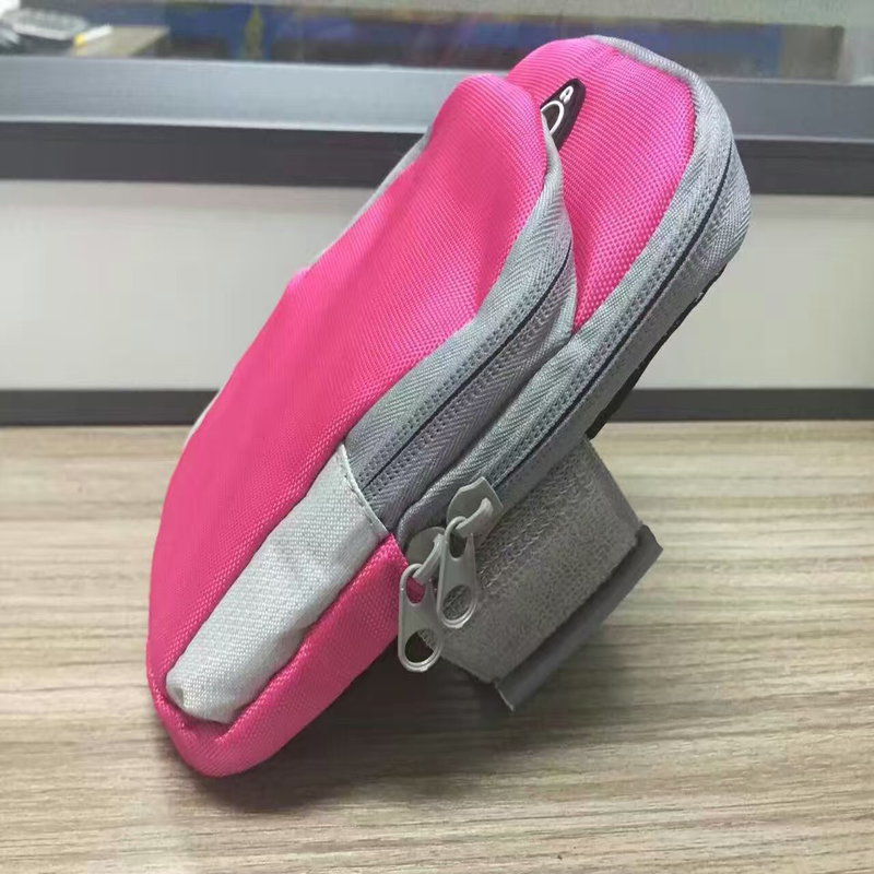 Διαφανές σακούλες χεριού με οθόνη αφής για άνδρες και γυναίκες αθλητές σε υπαίθριο σάκο χεριού