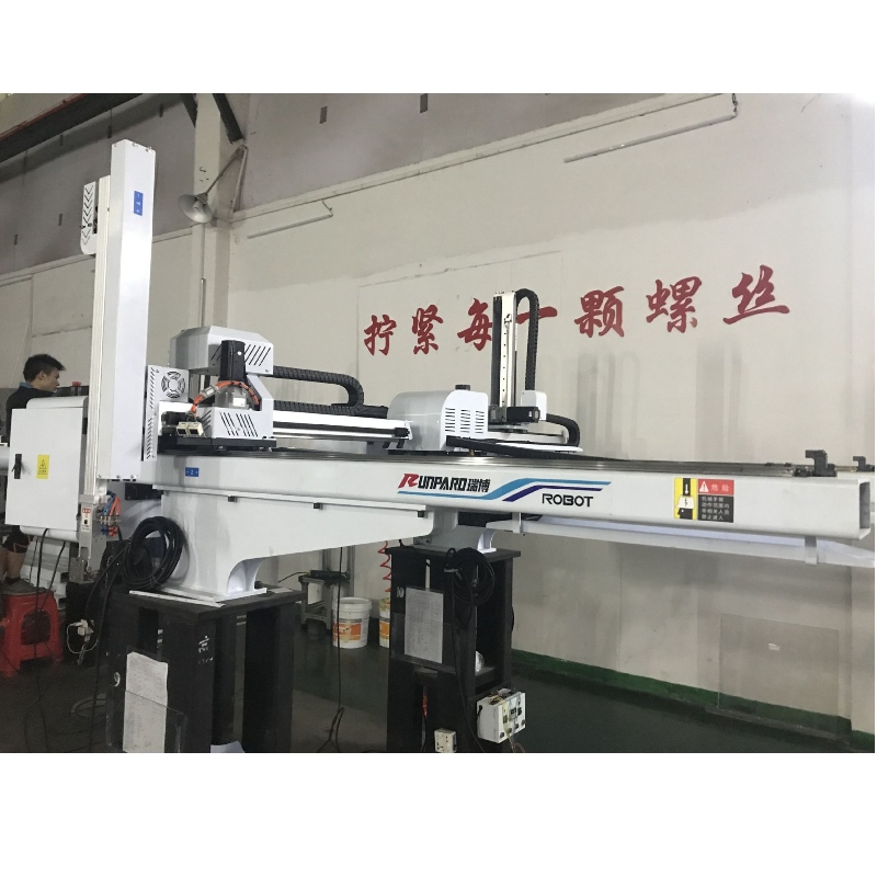 Tauro-three axis servomotor drive, high-end, high speed, high function model, system control using CNC βιομηχανικό ρομπότ