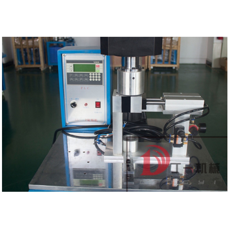 Μηχανή περιστροφής τήξης