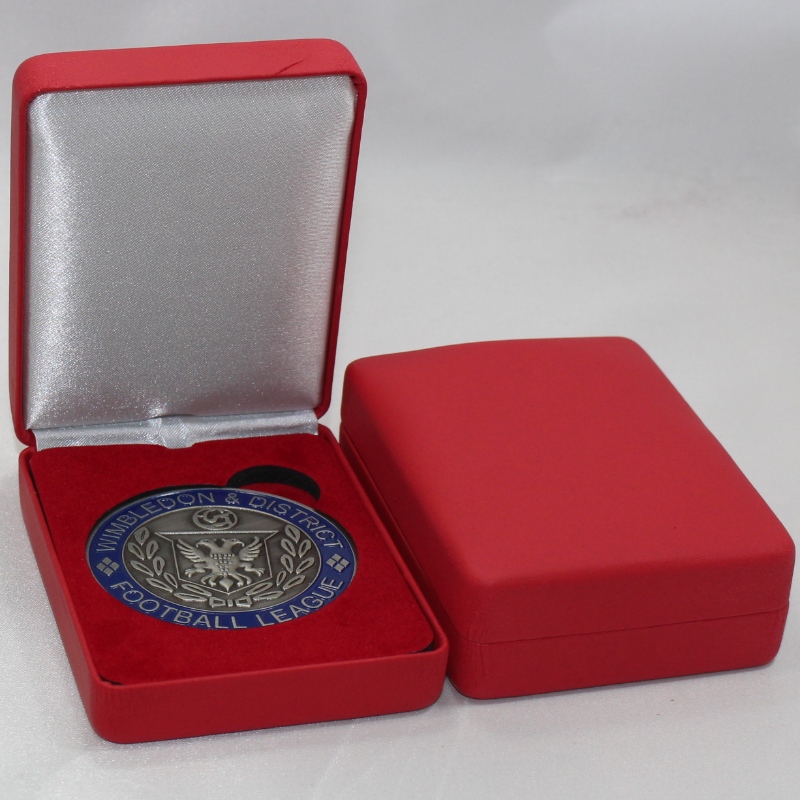 Στοιχείο κουτί μετάλλου T-03 που καλύπτεται από flanelette ή PU Leather για κέρμα 35-50mm, σήμα ＆ μικρό μετάλλιο, κ.λπ. mm.70 * 91 * 35mm, βάρη περίπου 92g