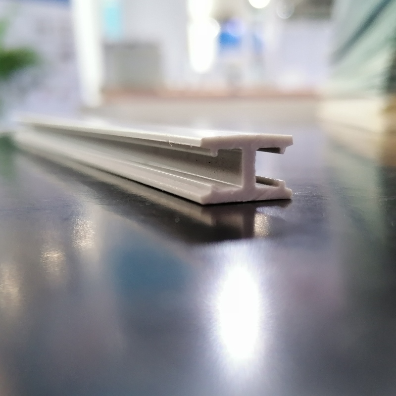 Εγκατάσταση κλειστικών αγωγών υψηλής αντοχής για την κατασκευή ειδικών φαναριών αεραγωγού, φλάντζα U PVC για αγωγό συστήματος αερ...