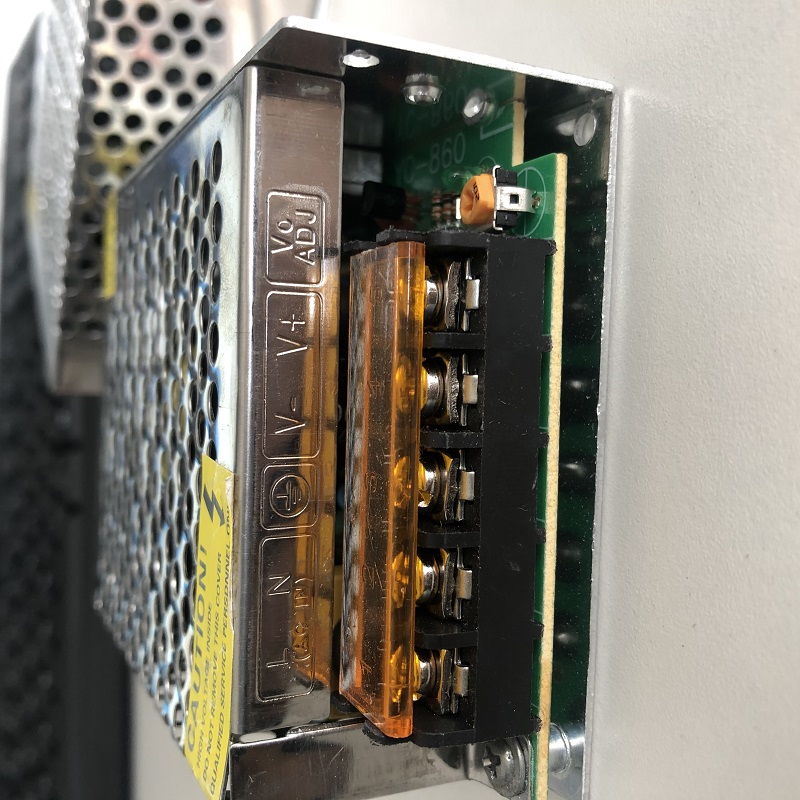 12V 2A 24W Υδατοδοτελής εναλλασσόμενη ισχύς σε λωρίδες συνεχούς ρεύματος καθοδηγούμενος οδηγός