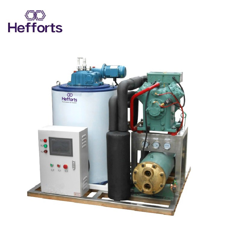 η βάρκα χρησιμοποιεί πέντε τόνους ανά ημέρα μηχανή παραγωγής νιφάδων πάγου