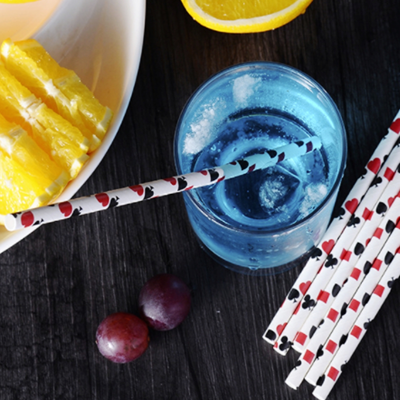 Απόκριες χάρτινο άχυρο