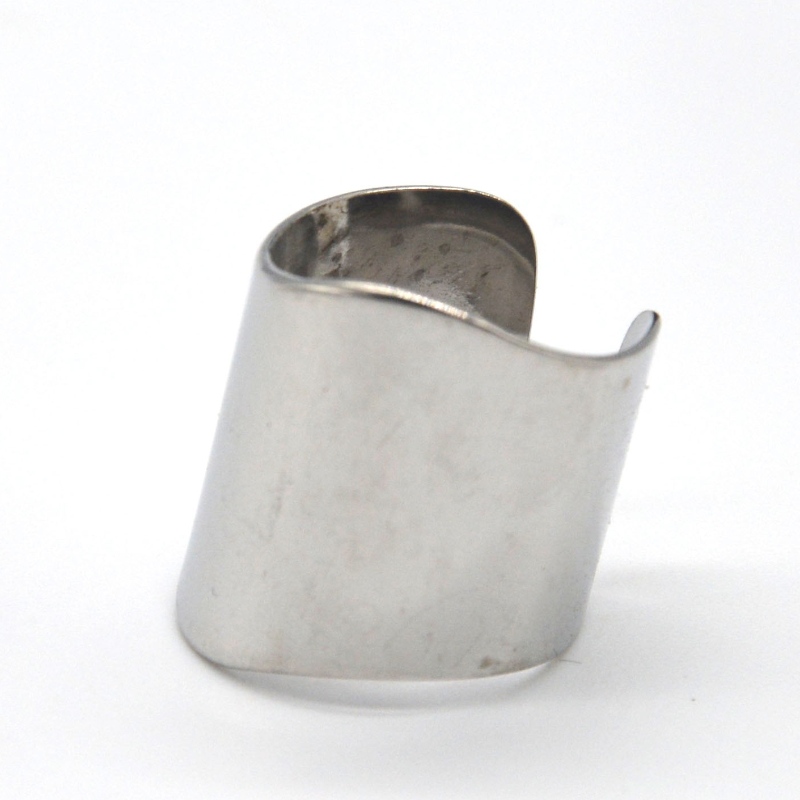 BRFBRG0256 {Brighty 1833)· Ring {1833)· Y 252;· z25252;· k {Drive1833)· Bague {Drugh183· Squillare {183· Ring