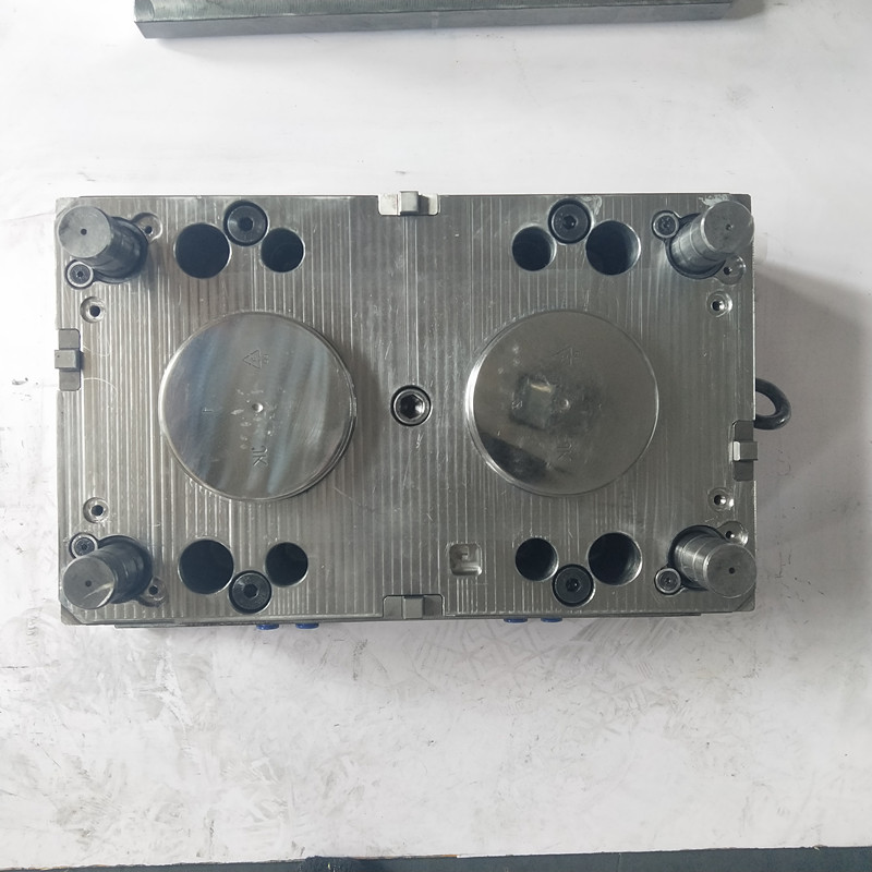 καλούπι από καπάκι