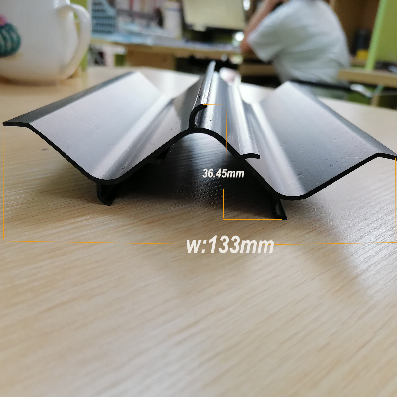 Προσαρμοσμένα προφίλ PVC απορρυπαντικά για το προφίλ διαχωρισμού σταγονιδίων ψύξης για τον εξαερισμό