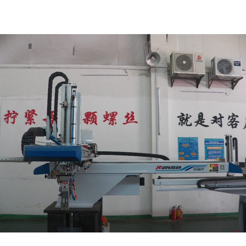 Πνευματικός βραχίονας χειριστή ή βραχίονας βιομηχανικού ρομπότ και χειριστής ρομπότ για μηχανή χύτευσης με έγχυση από το guangdong Κίνα