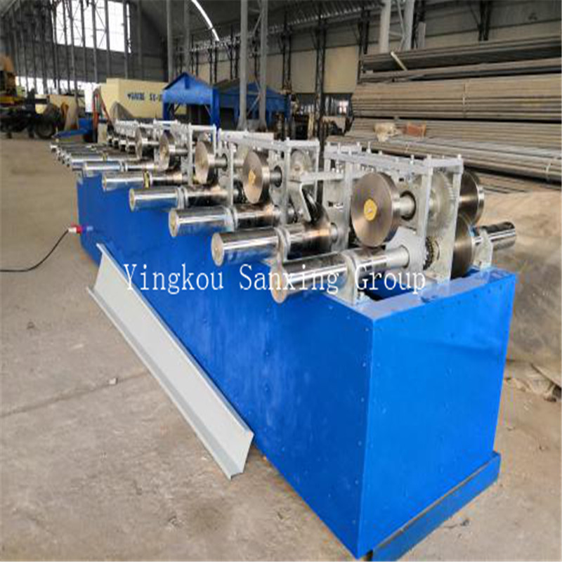 Μηχανή πάνελ σε σχήμα ανεμιστήρα στέγης Seam Dome