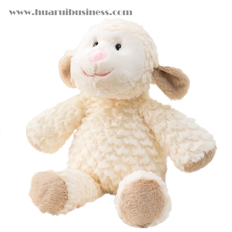 Υπέροχη παραγωγή προβολής κούκλων με πολλά πρόβατα