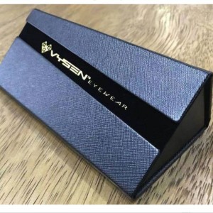 γυάλινη θήκη