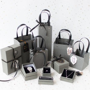 Προσαρμοσμένη χειροποίητη συσκευασία χαρτιού χαρτονιού για κρεμαστό κόσμημα