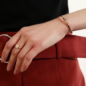 Ανοξείδωτο χάλυβα άνοιγμα βραχιόλι γράμματα