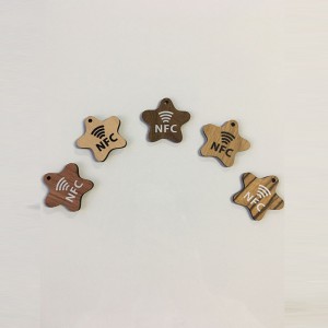 Ξύλινη ειδική κάρτα