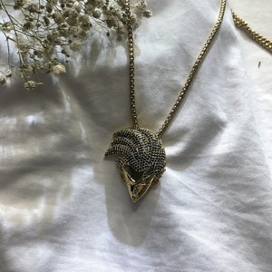 Πλήρες χρώμα Zircon Vegeta κρεμαστό κόσμημα