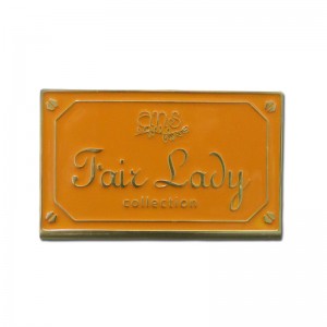 Υψηλής ποιότητας προσαρμοσμένο μάρκα μόδας Matte φινίρισμα μεταλλικό όνομα ετικέτα μεταξωτή εκτύπωση αλουμινίου επιχείρηση επίσκ...